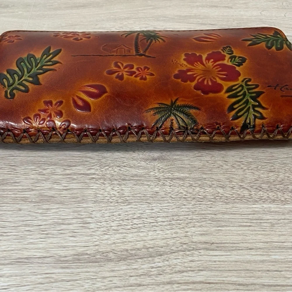 Hawaii Tropical Embossed Leather Wallet Wristlet
